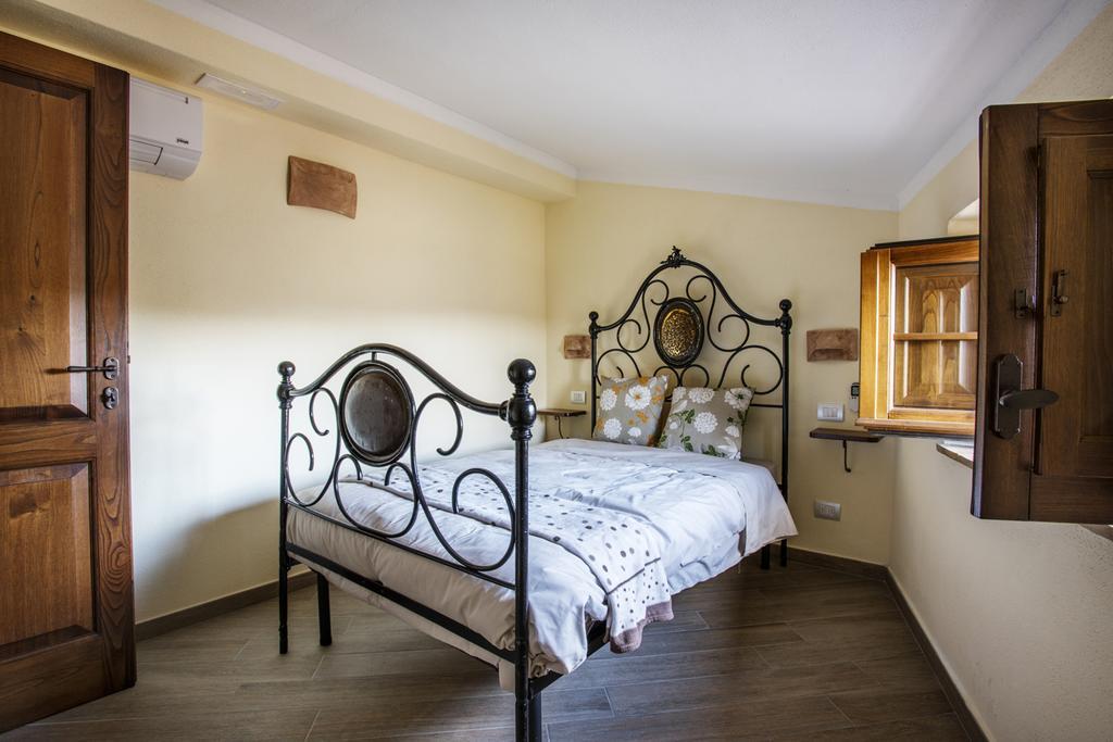Antico Borgo Seggiano Bed & Breakfast ห้อง รูปภาพ
